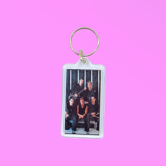 Vintage 2001 Claire's Natural Boy Band Blue Keychain - Picture 1 of 3